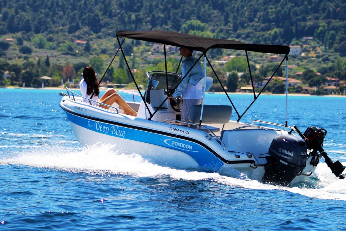 04.Blue-Water-170-30Hp-blue